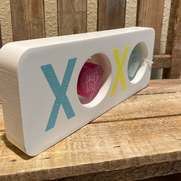 Valentine’s Day Tier Tray Decor, XOXO Wood Sign, Sweet Love & Kiss Me Wood Sign - Picture 5 of 16